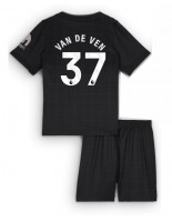 Otroške Nogometnih dresov Tottenham Hotspur Micky van de Ven #37 Gostujoči 2025-26 Kratki rokavi (+ hlače)